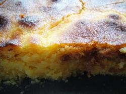 Lemon amaretti cake