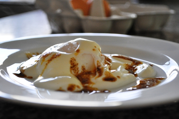 Turkish poached eggs