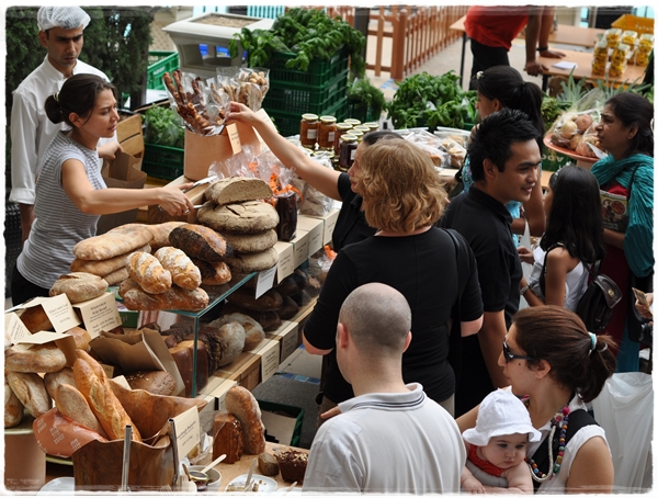 Market at Souk al Bahar