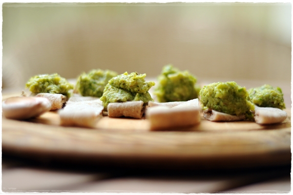 Courgette paste on flat bread