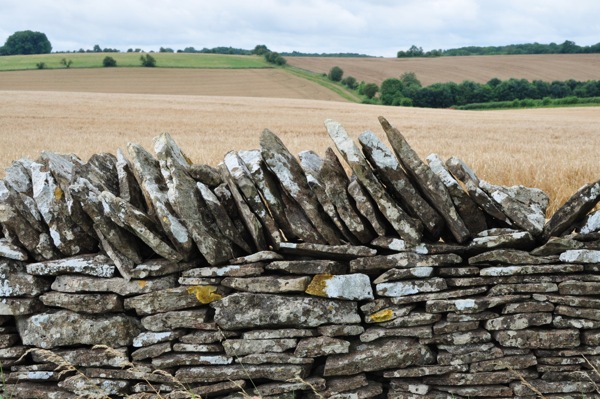 Cotswold stone wall