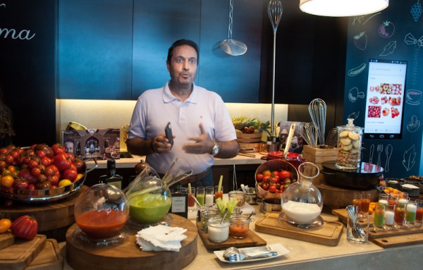 Chef Osama demonstrates how Google apps can help in the kitchen - on mycustardpie.com