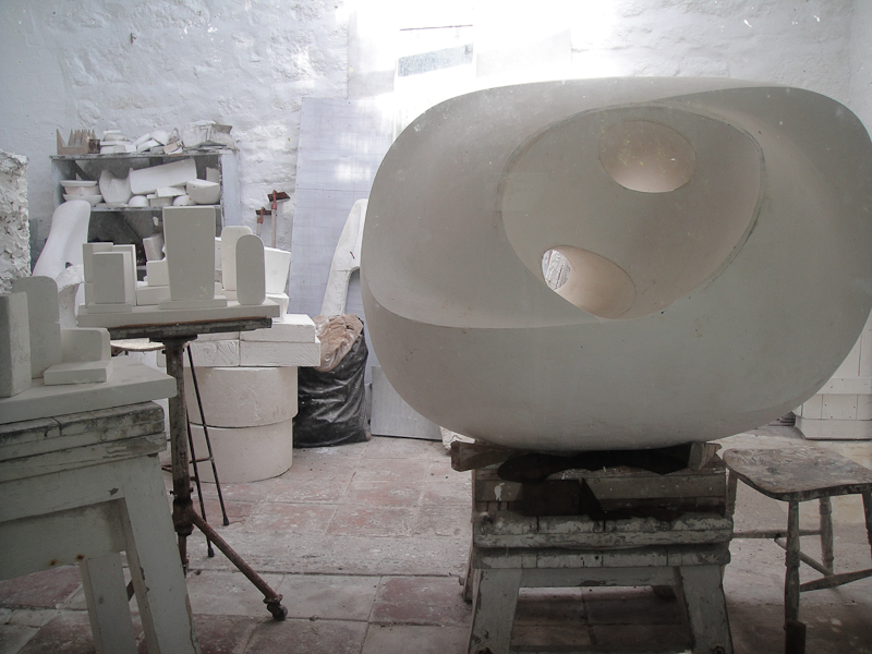 Barbara Hepworth sculpture garden - mycustardpie.com