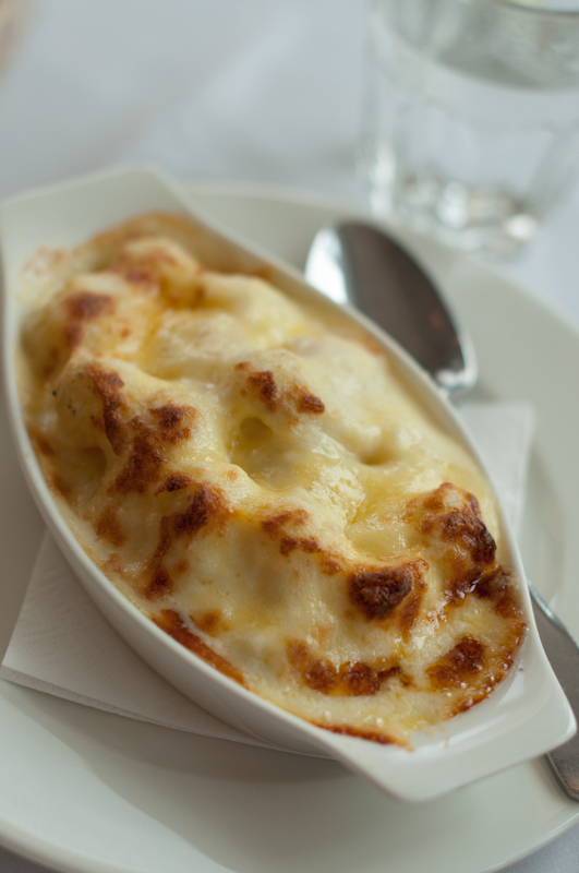 Where to eat British food in Dubai on mycustardpie.com