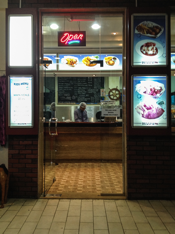 Where to eat British food in Dubai on mycustardpie.com