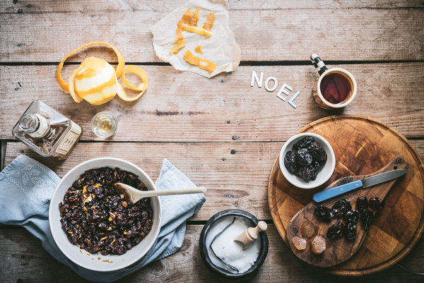 ingredients for alcohol soaked fruit for christmas cake
