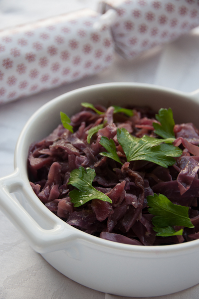 Slow cooker red cabbage