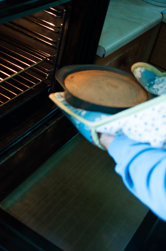 Classic Victoria sandwich cake on www.mycustardpie.com