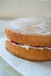 Victoria sandwich cake-0419