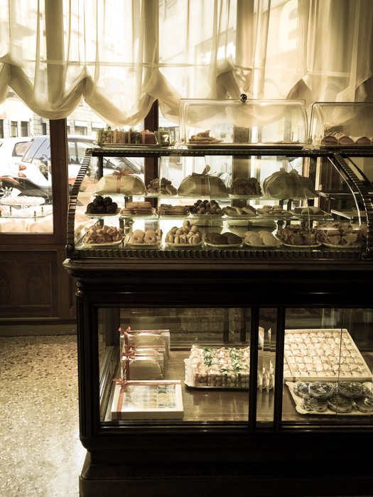 Pasticcherie Marchesi. How to have breakfast in Milan on mycustardpie.com