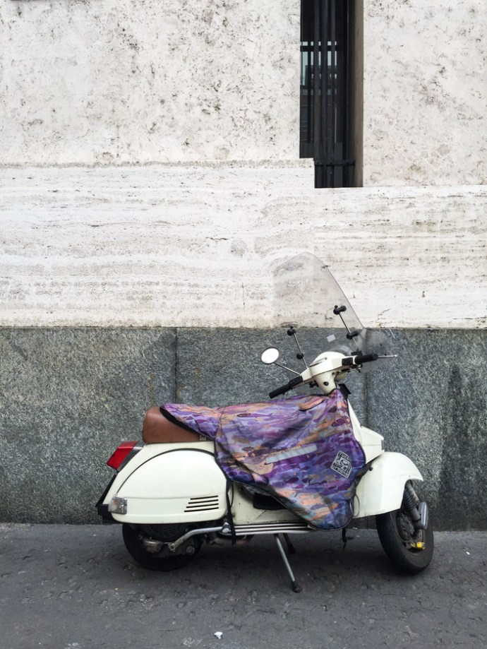 Graffiti in Milan Italy on mycustardpie.com