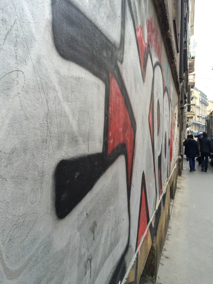 Graffiti in Milan Italy on mycustardpie.com