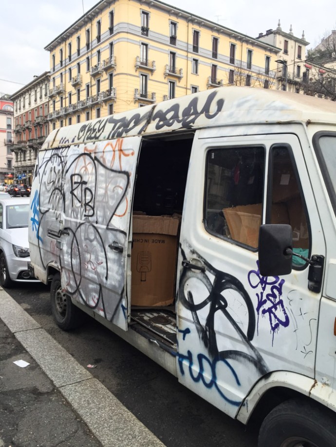 Graffiti in Milan Italy on mycustardpie.com