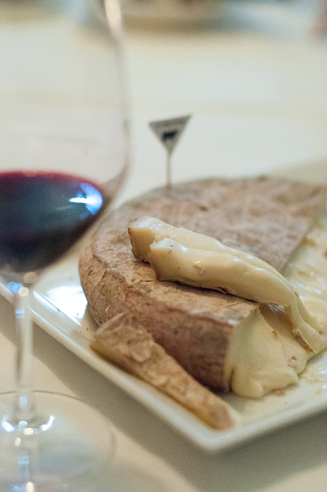 Food tours in Dubai. Read about the best ones on mycustardpie.com