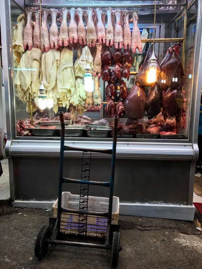 A visit to the Kemeralti Bazaar in Izmir - more info on mycustardpie.com