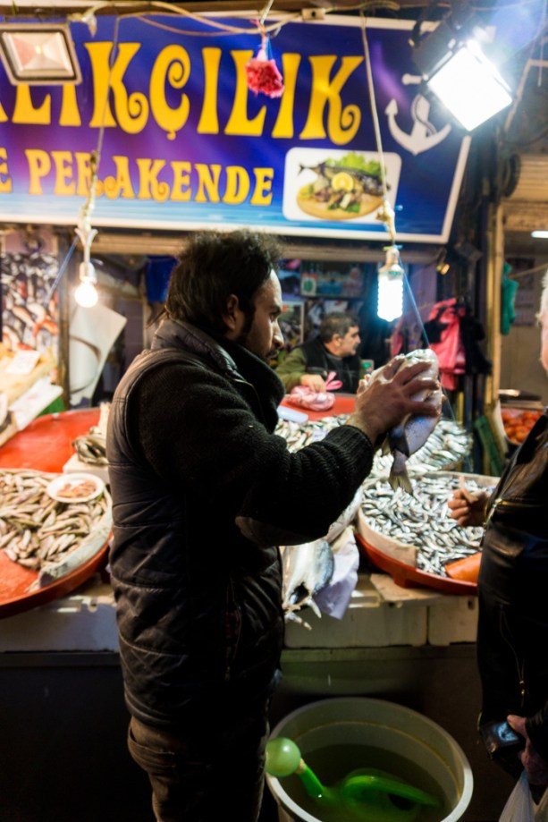 A visit to the Kemeralti Bazaar in Izmir - more info on mycustardpie.com