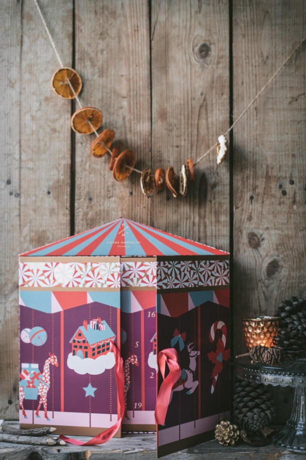 advent calendar and candles