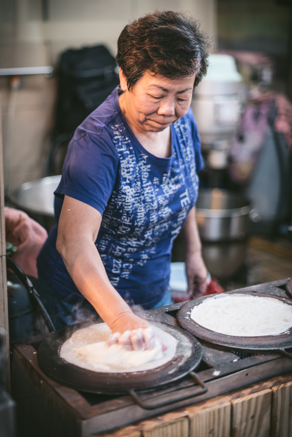 lady making pancakes with her hand
