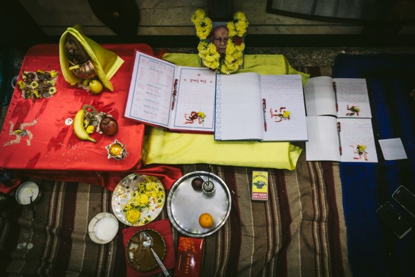 Hindu scripts and offerings